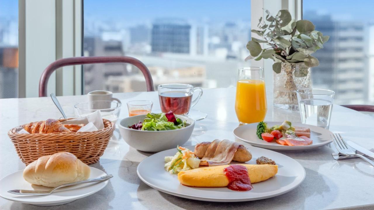 Miyako Hotel Hakata Fukuoka (Fukuoka) Exterior foto Breakfast at the hotel