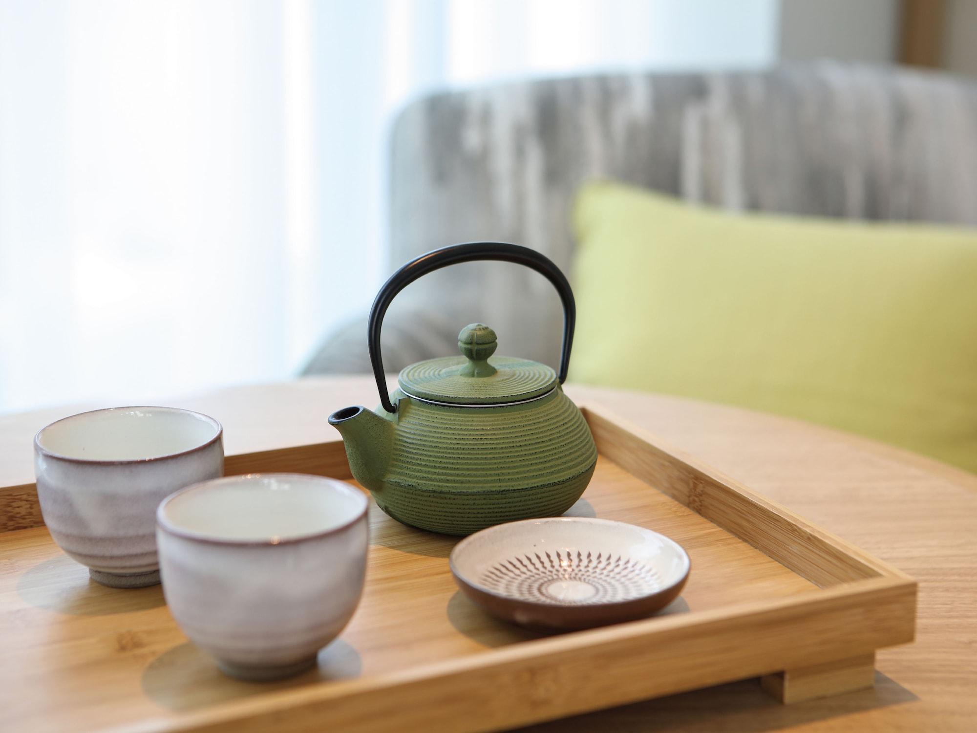 Miyako Hotel Hakata Fukuoka (Fukuoka) Exterior foto A Japanese tea set
