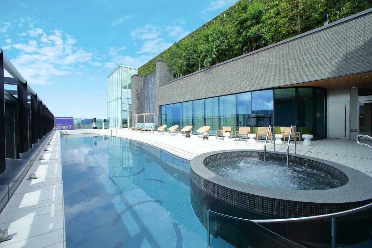 Miyako Hotel Hakata Fukuoka (Fukuoka) Exterior foto The rooftop pool at The Standard East Village