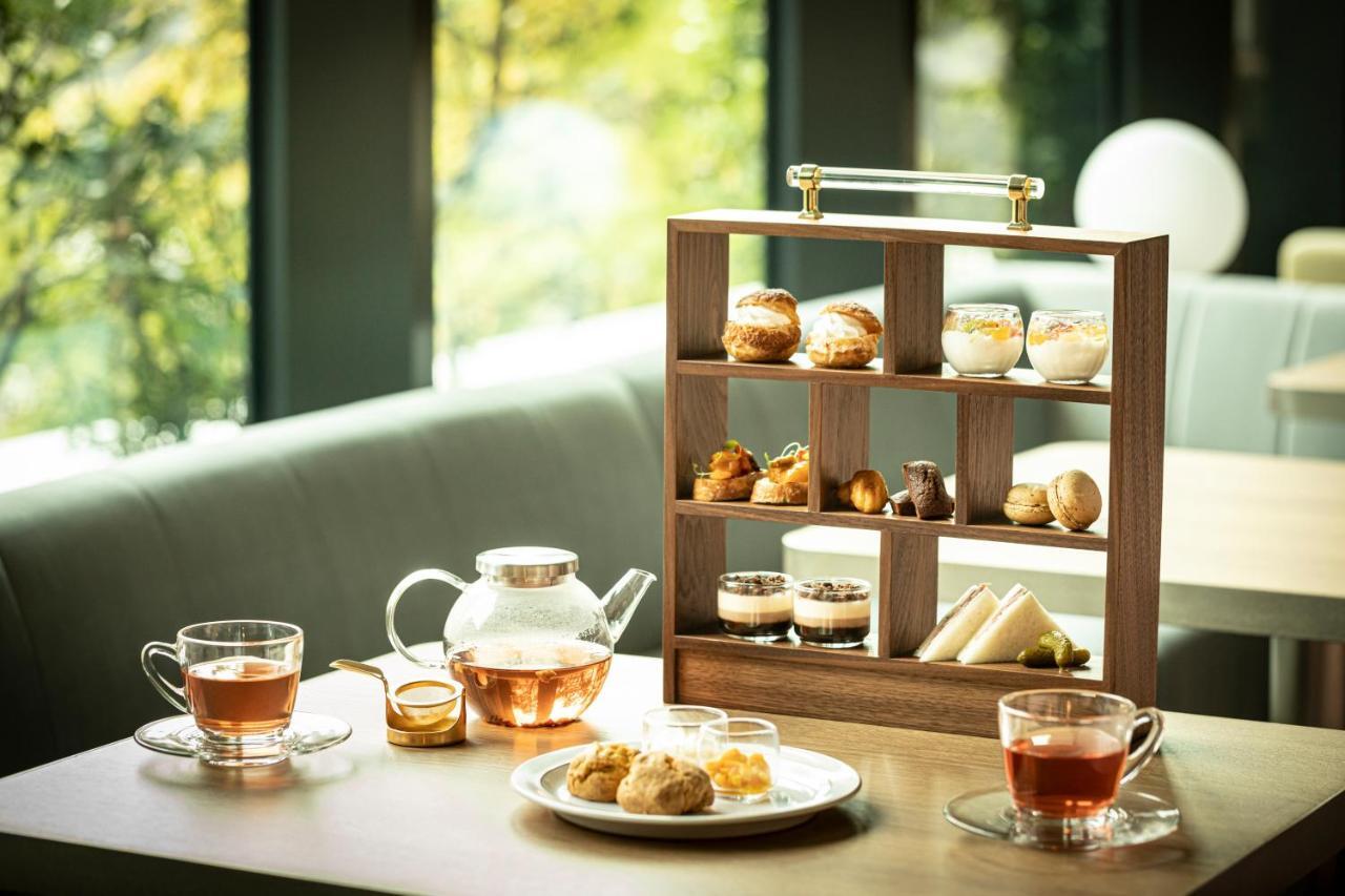 Miyako Hotel Hakata Fukuoka (Fukuoka) Exterior foto Afternoon tea at the InterContinental Hong Kong